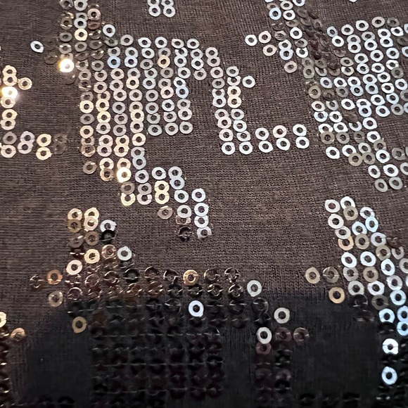 Halogen petite focus sequined top in like new condition.  Size M - Picture 3 of 4